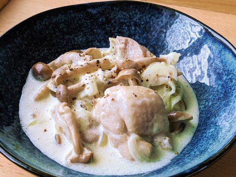 鶏もも肉のサワークリーム煮